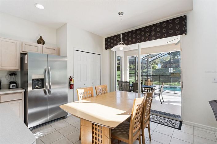 Image No.7-Propriété de 7 chambres à vendre à Kissimmee