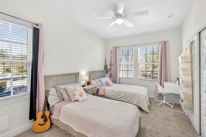 Image No.24-7 Bed Property for sale