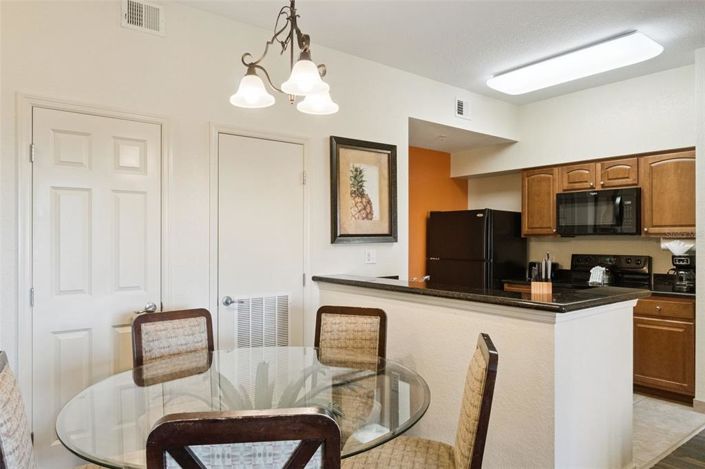 Image No.7-2 Bed Property for sale