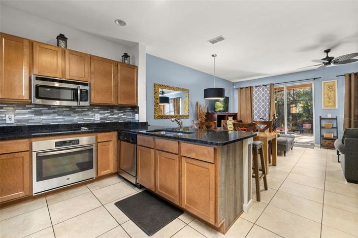 Image No.19-2 Bed Townhouse for sale