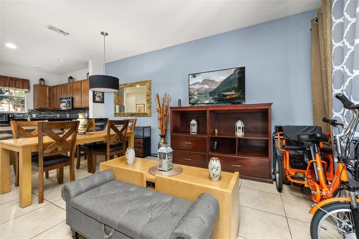 Image No.26-2 Bed Townhouse for sale