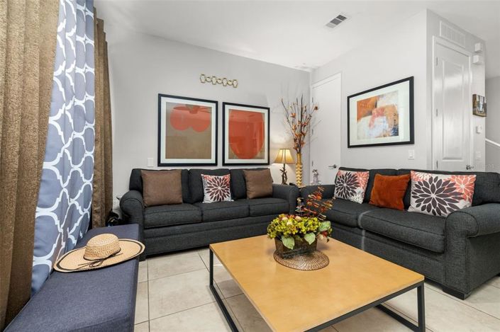 Image No.27-2 Bed Townhouse for sale