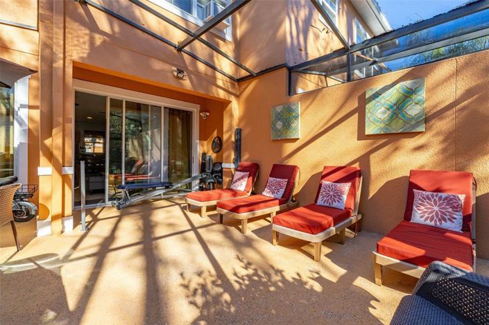 Image No.9-2 Bed Townhouse for sale