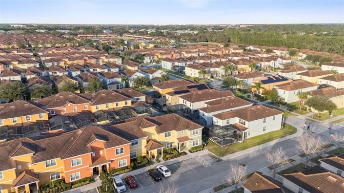 Image No.27-4 Bed Townhouse for sale