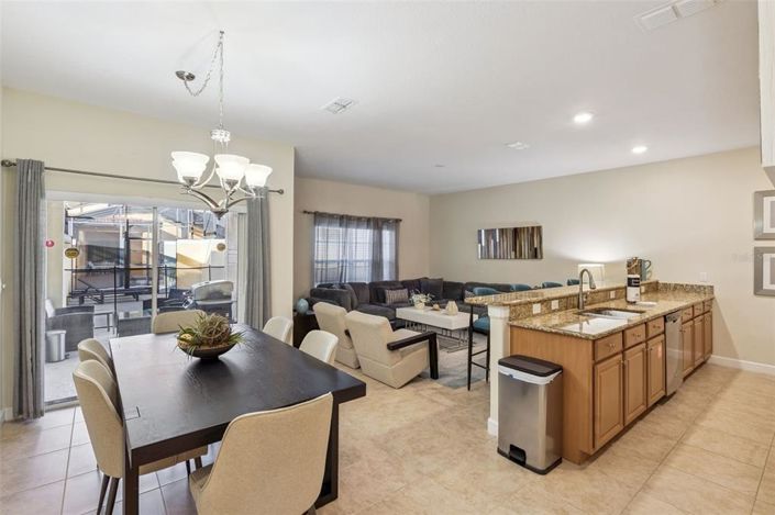 Image No.4-4 Bed Townhouse for sale