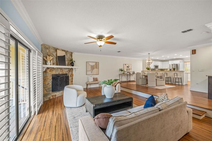 Image No.13-3 Bed Townhouse for sale