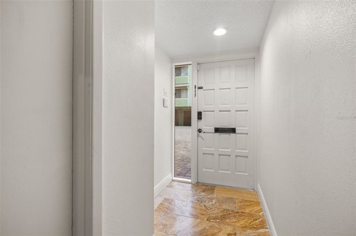 Image No.6-3 Bed Townhouse for sale