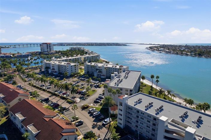 Image No.13-2 Bed Property for sale