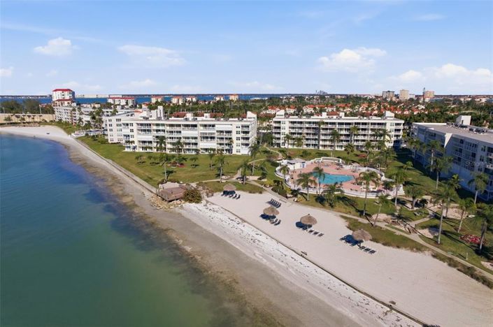 Image No.17-2 Bed Property for sale