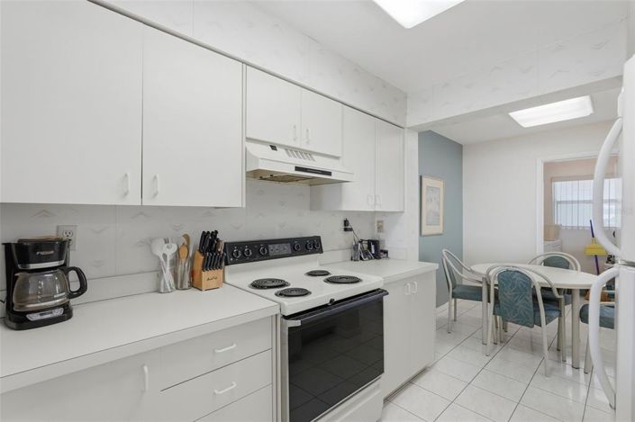 Image No.26-2 Bed Property for sale