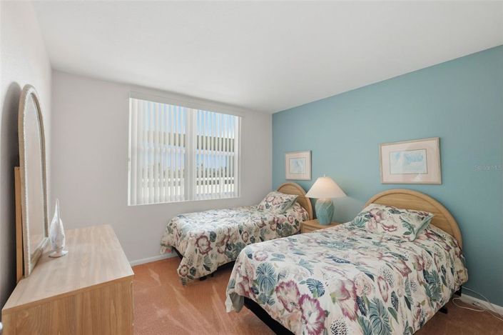 Image No.41-2 Bed Property for sale