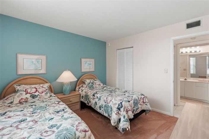 Image No.42-2 Bed Property for sale