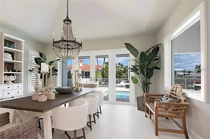 Image No.8-Propriété de 4 chambres à vendre à Sarasota