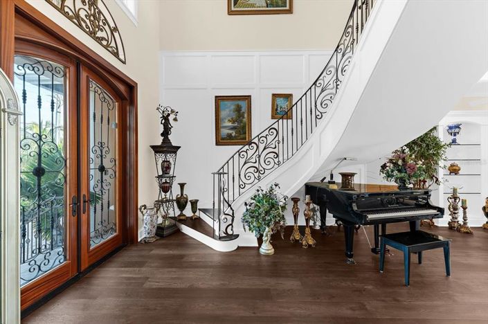 Image No.15-4 Bed Property for sale