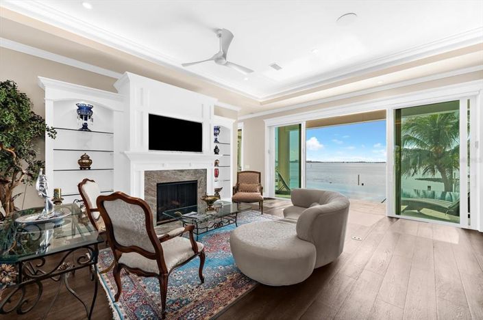 Image No.19-4 Bed Property for sale