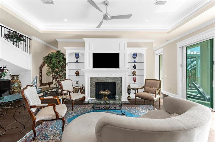 Image No.20-4 Bed Property for sale