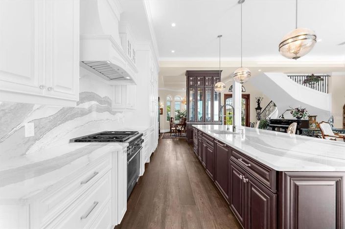 Image No.32-4 Bed Property for sale