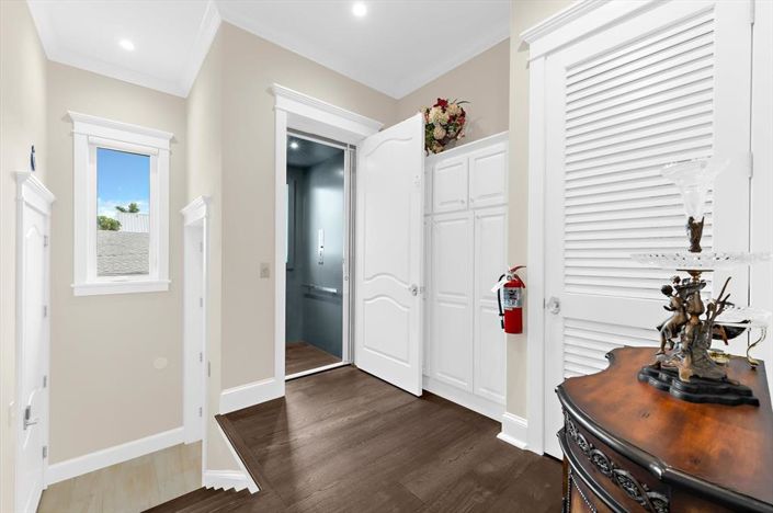 Image No.38-4 Bed Property for sale