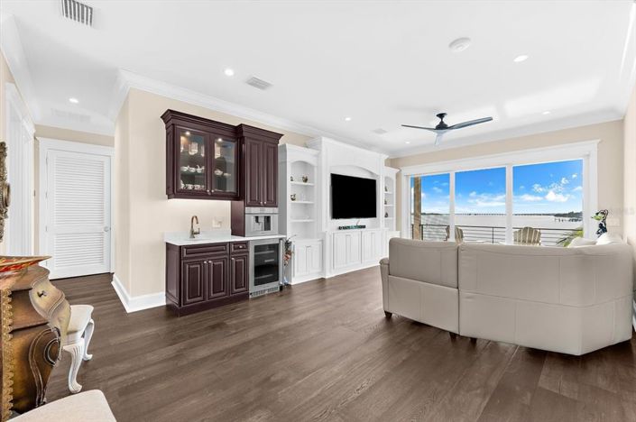 Image No.42-4 Bed Property for sale