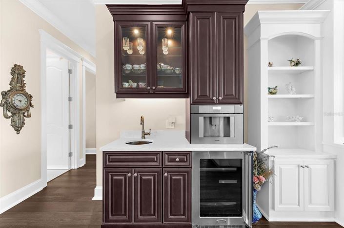 Image No.43-4 Bed Property for sale