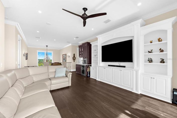 Image No.45-4 Bed Property for sale