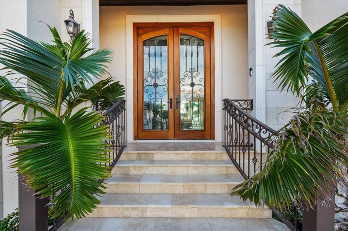 Image No.7-4 Bed Property for sale