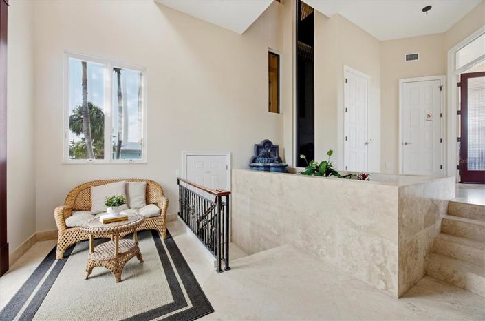 Image No.12-4 Bed Property for sale