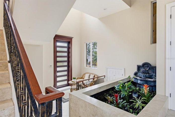 Image No.13-4 Bed Property for sale