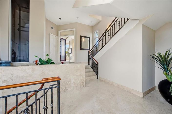 Image No.14-4 Bed Property for sale