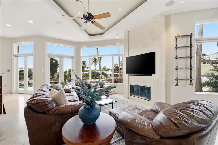 Image No.16-4 Bed Property for sale