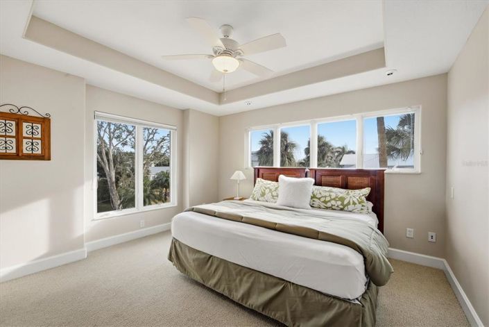 Image No.28-4 Bed Property for sale