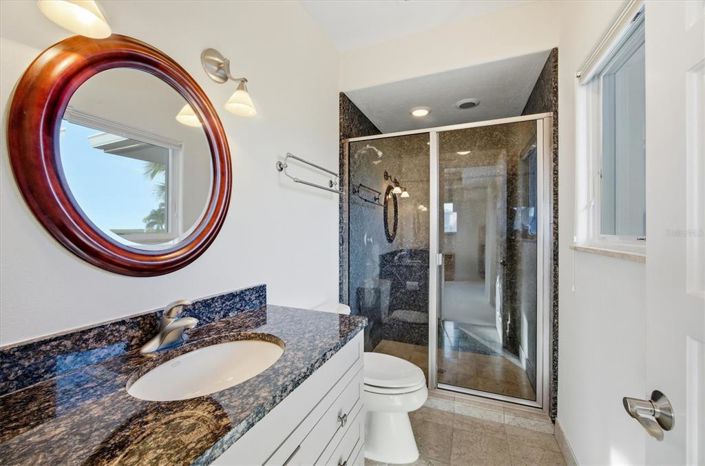 Image No.48-4 Bed Property for sale