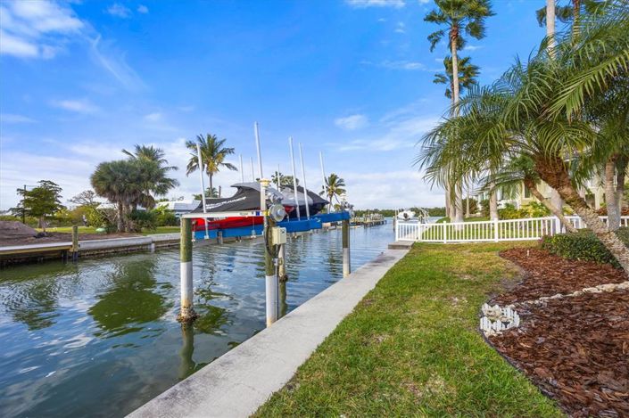 Image No.58-4 Bed Property for sale