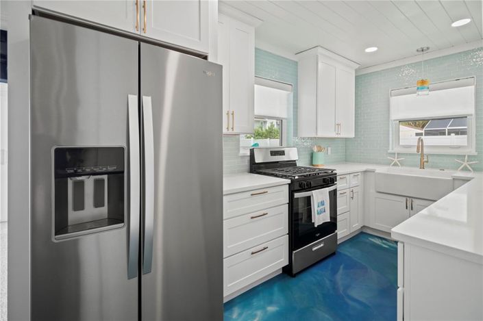 Image No.11-2 Bed Property for sale