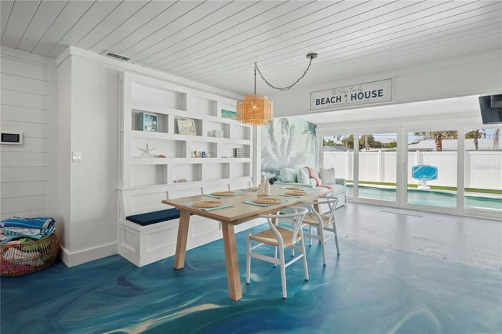 Image No.12-2 Bed Property for sale