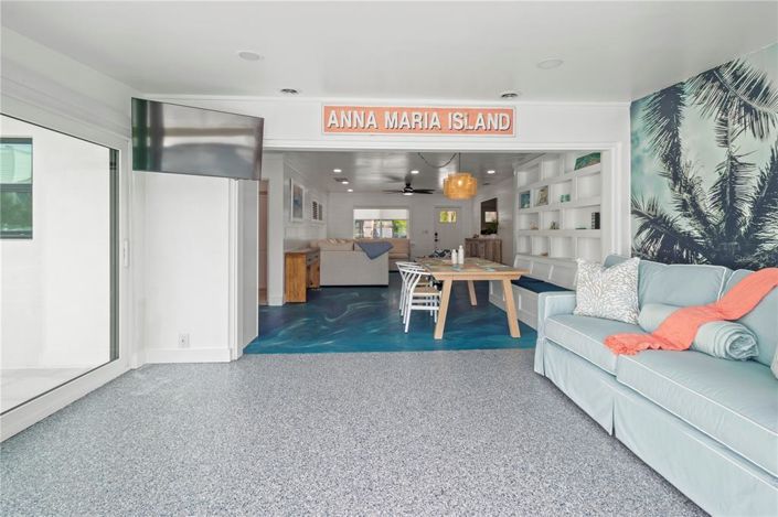 Image No.17-2 Bed Property for sale