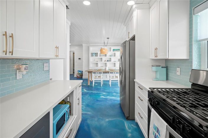 Image No.9-2 Bed Property for sale