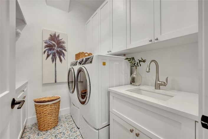 Image No.18-5 Bed Property for sale