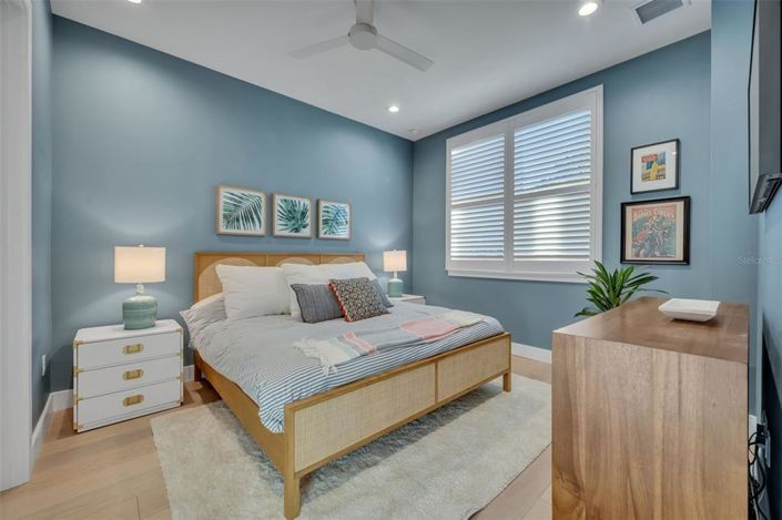 Image No.21-5 Bed Property for sale