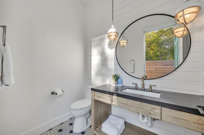 Image No.44-5 Bed Property for sale