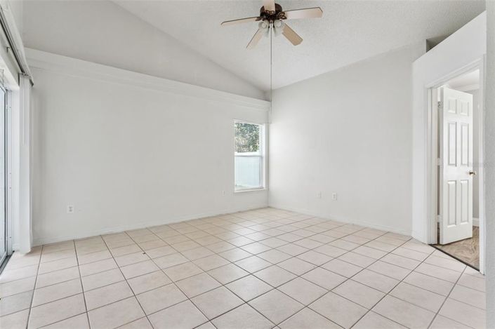 Image No.23-3 Bed Property for sale