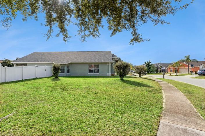 Image No.35-3 Bed Property for sale