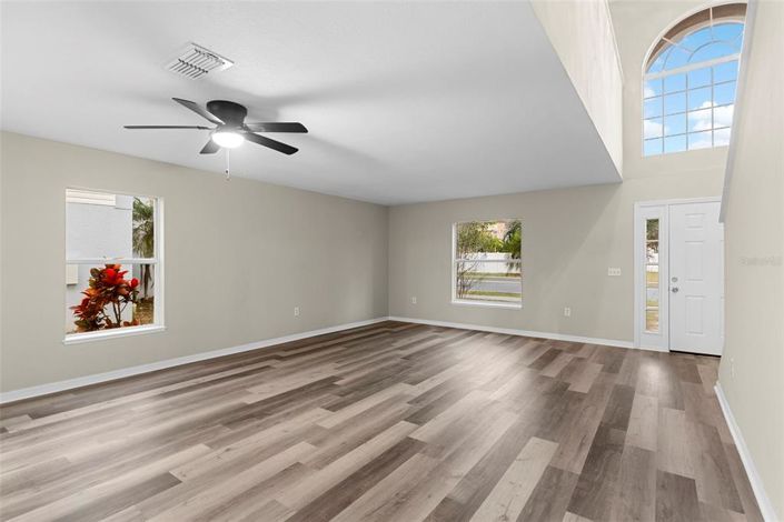 Image No.8-Propriété de 4 chambres à vendre à Haines City