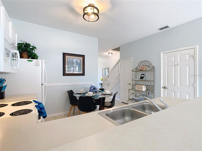 Image No.16-3 Bed Townhouse for sale