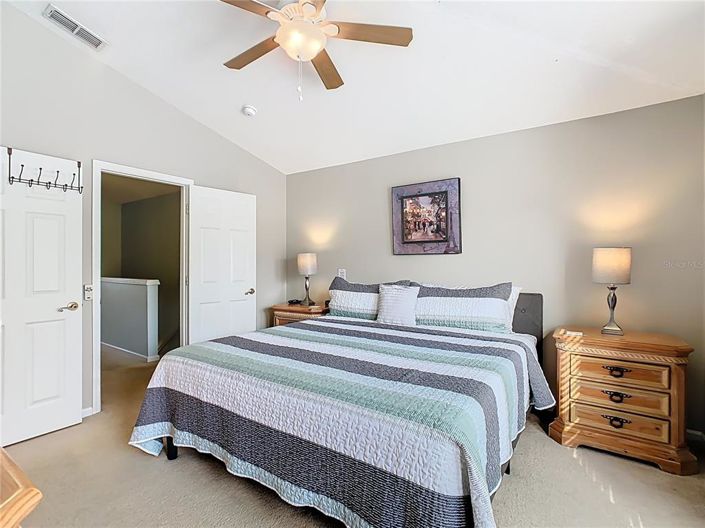 Image No.30-3 Bed Townhouse for sale