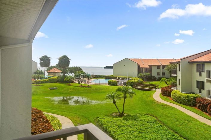 Image No.2-2 Bed Property for sale