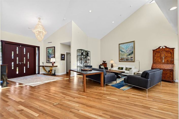 Image No.21-4 Bed Property for sale