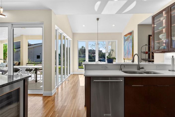 Image No.28-4 Bed Property for sale