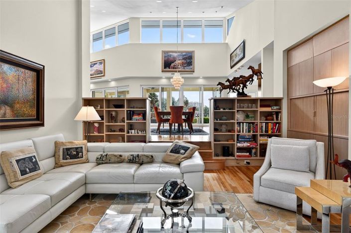 Image No.32-4 Bed Property for sale