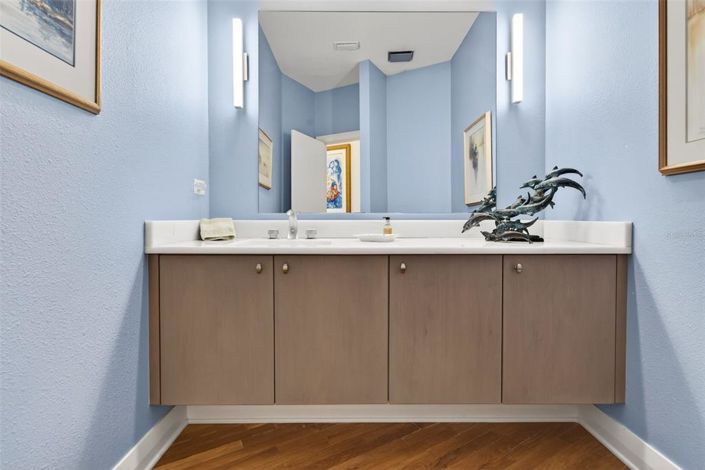 Image No.36-4 Bed Property for sale